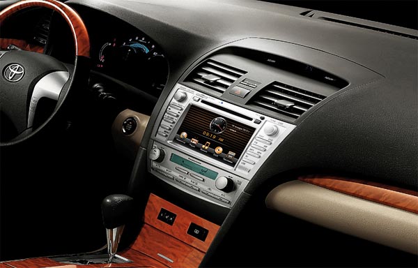 Штатная магнитола SRTi для Toyota  Camry