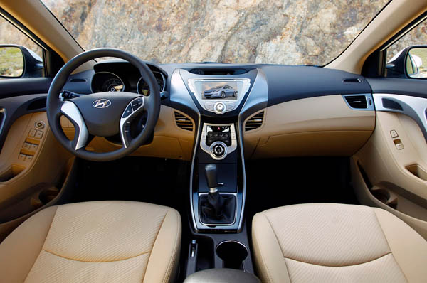 Штатная магнитола Roadrover   Hyundai Elantra 2011